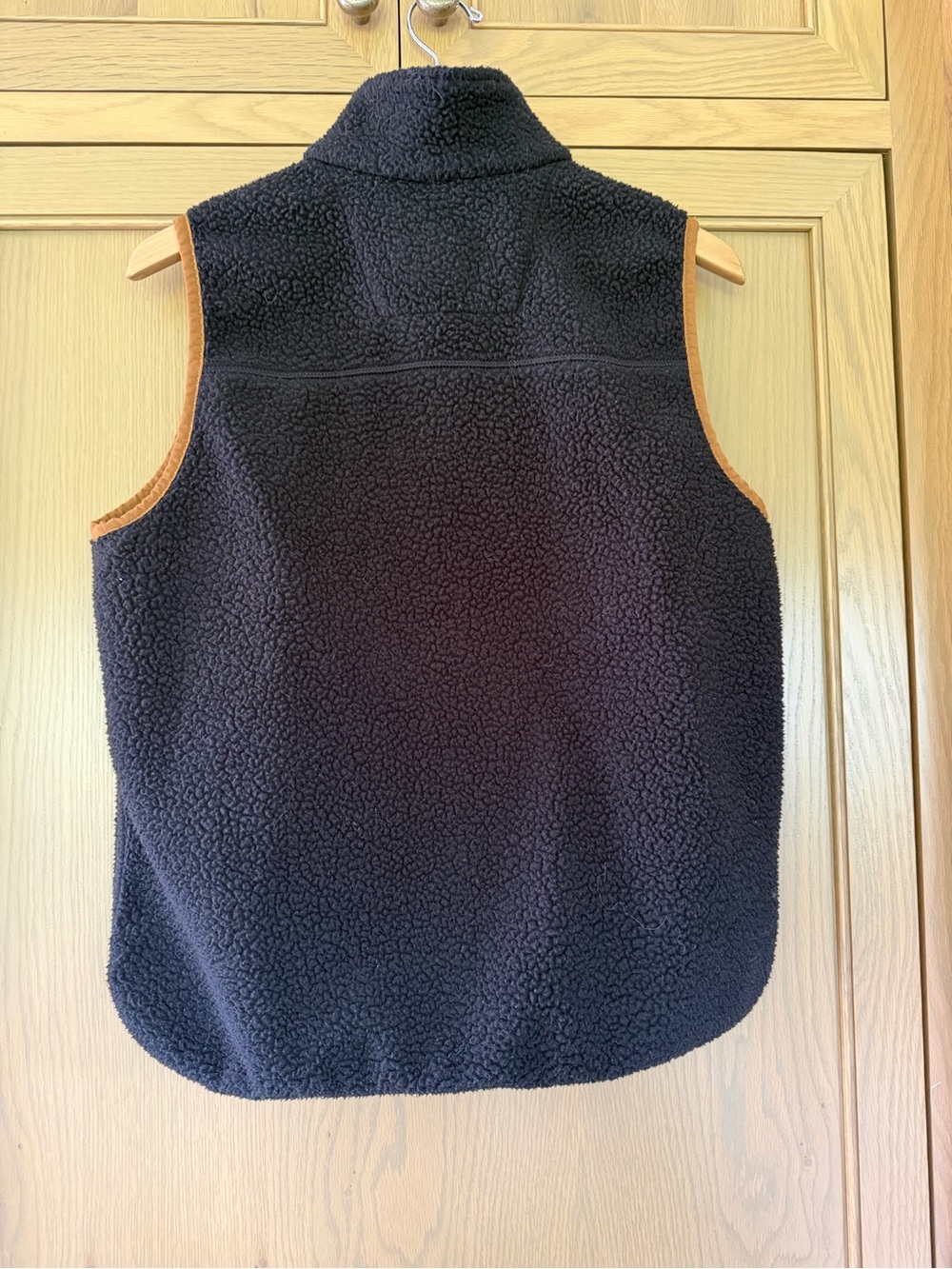 Carhartt Women's Relaxed Fit Sherpa Fleece Snap Front Vest / Medium / 8-10 - Picture 10 of 14